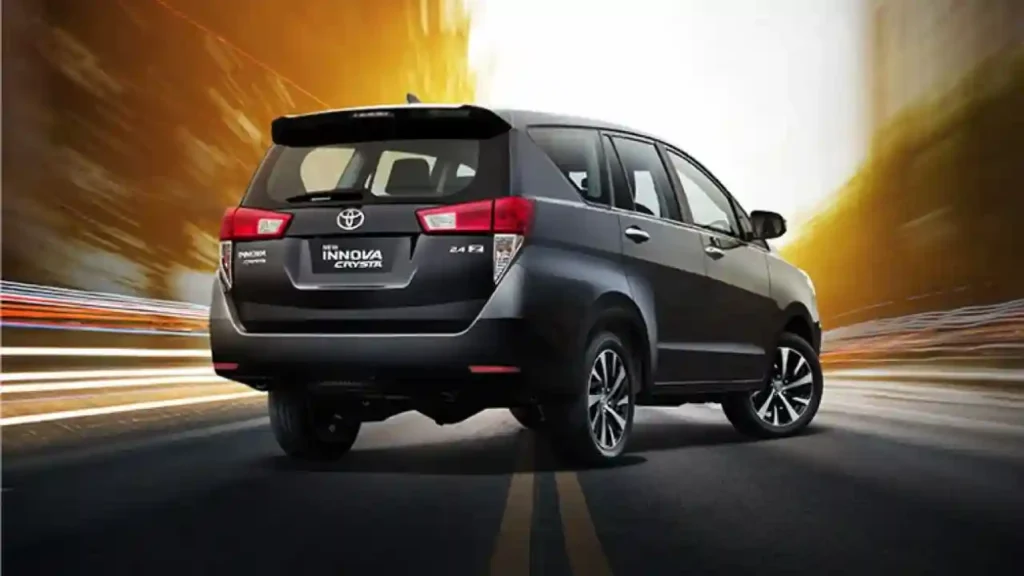 टोयोटा Innova Crysta 